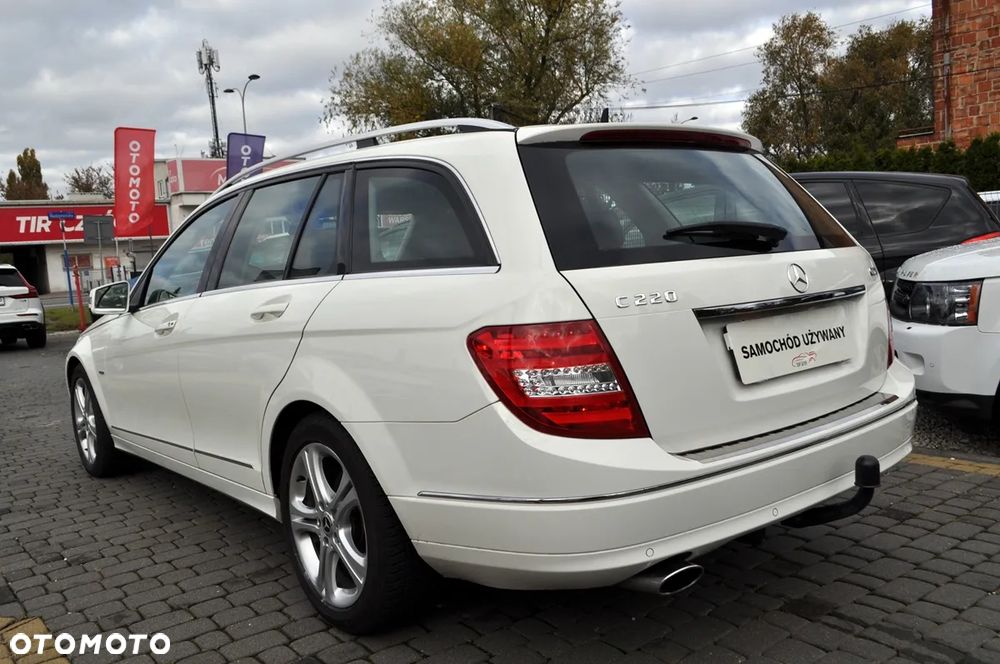 Mercedes-Benz Klasa C 220 (BlueTEC) d T 7G-TRONIC Avantgarde - 17