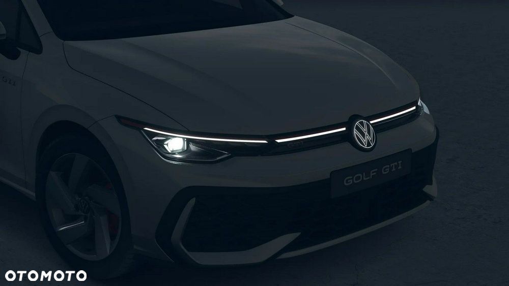 Volkswagen Golf - 5