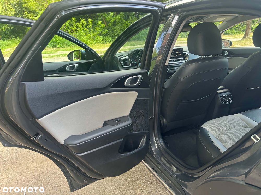 Kia XCeed 1.6 CRDi VISION - 11