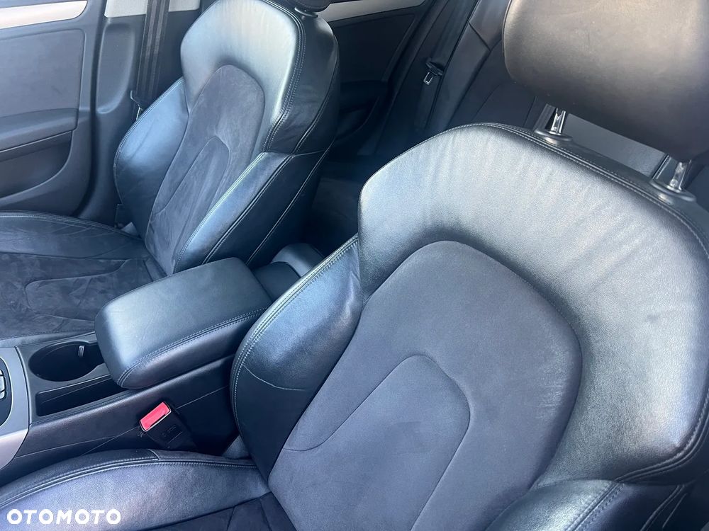 Audi A4 Avant 2.0 TDI Quattro S tronic - 11