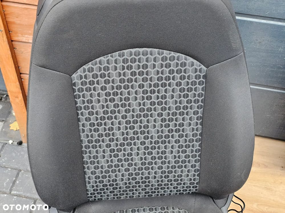 FOTELE PRZEDNIE KANAPA OPARCIE TYŁ MATERIAŁOWE OPEL CORSA E 3 DRZWI EUROPA - 13