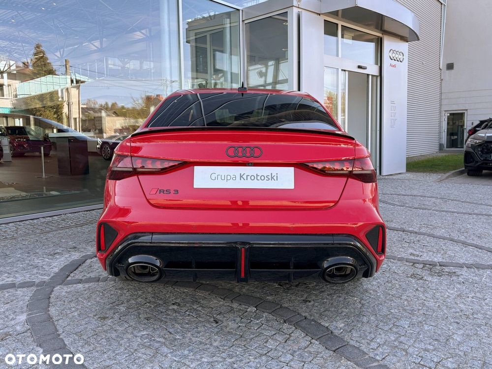 Audi RS3 Limousine - 5