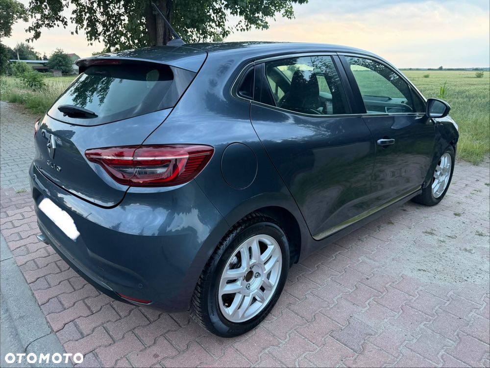 Renault Clio TCe 90 EVOLUTION - 9