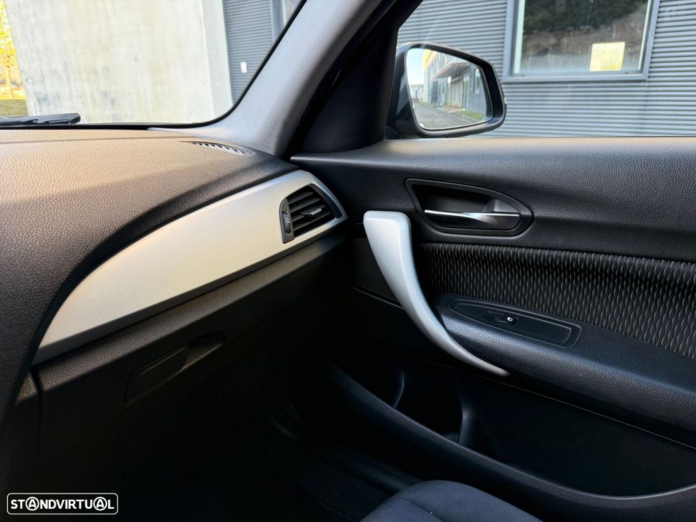BMW 116 d EfficientDynamics - 14