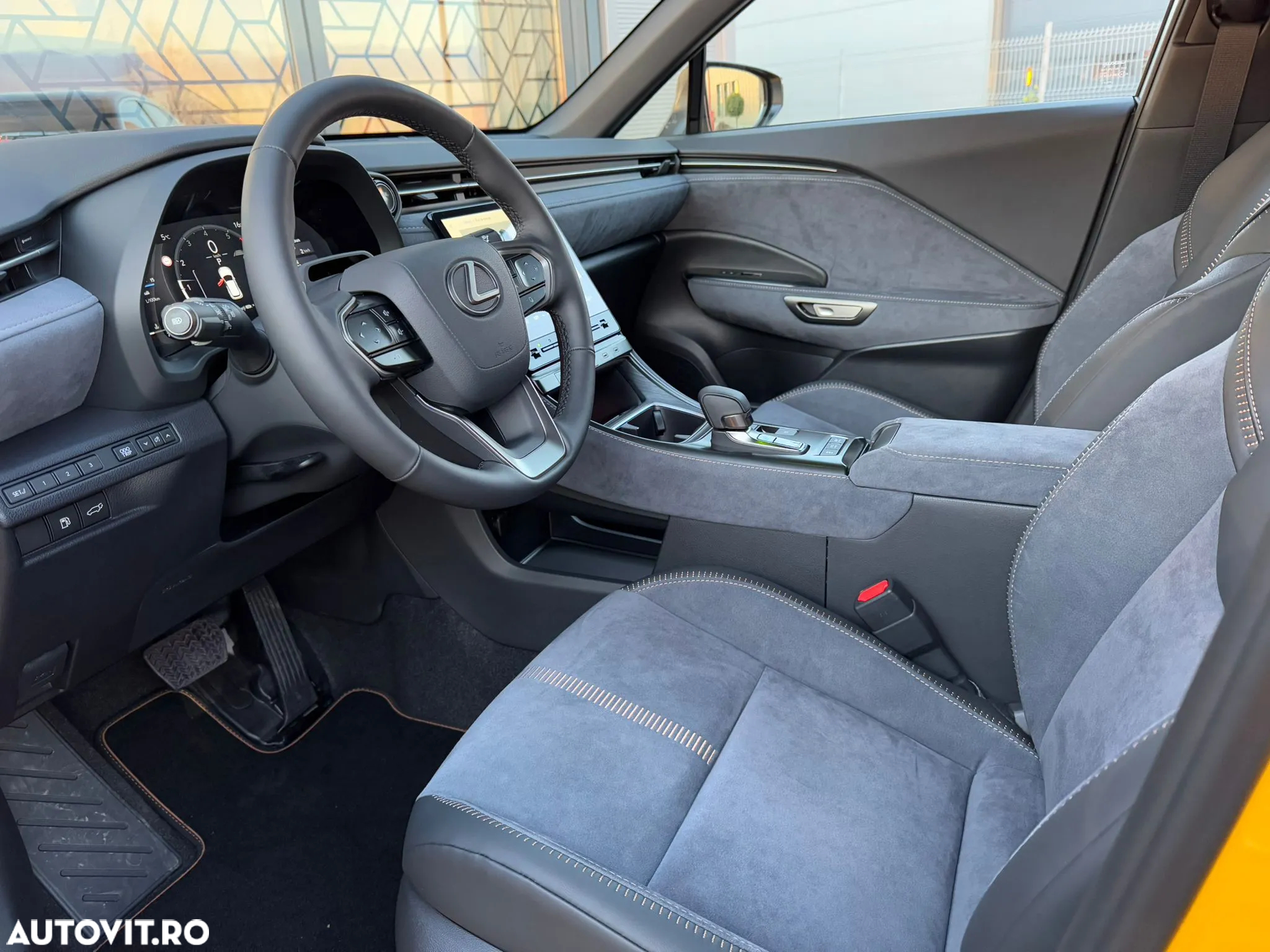 Lexus LBX 1.5 HEV 4x2 CVT Cool - 16
