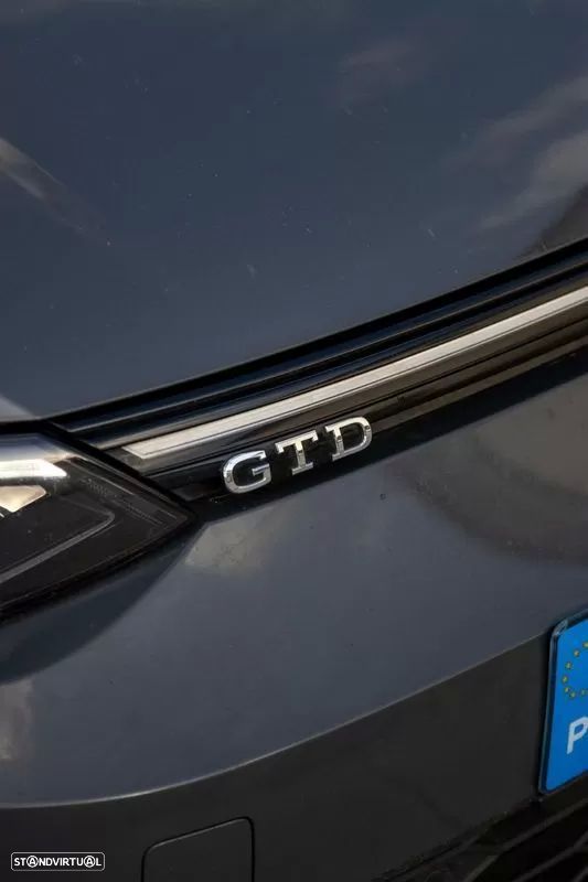 VW Golf 2.0 TDI SCR DSG GTD - 29