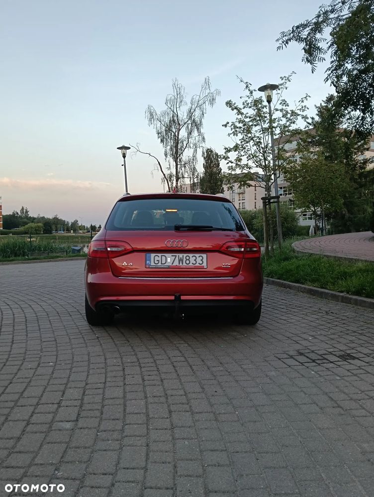 Audi A4 Avant 2.0 TDI DPF S line Sportpaket - 6