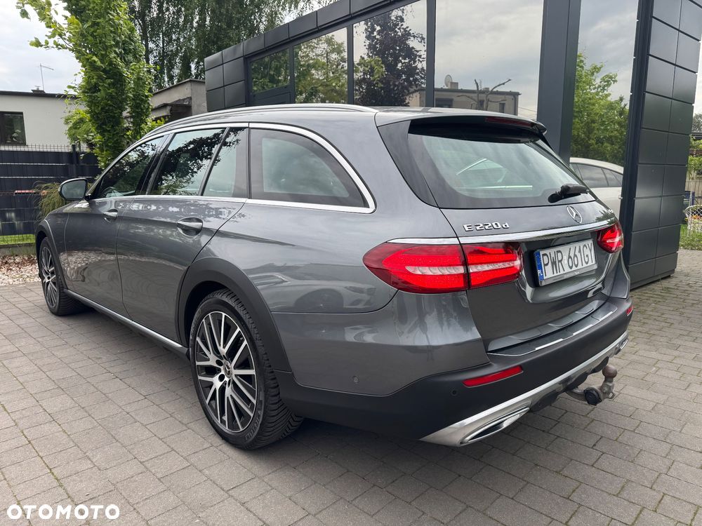 Mercedes-Benz Klasa E - 11