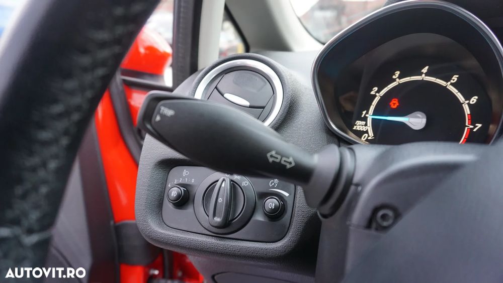 Ford Fiesta 1.0 EcoBoost Start-Stop ST-LINE - 16