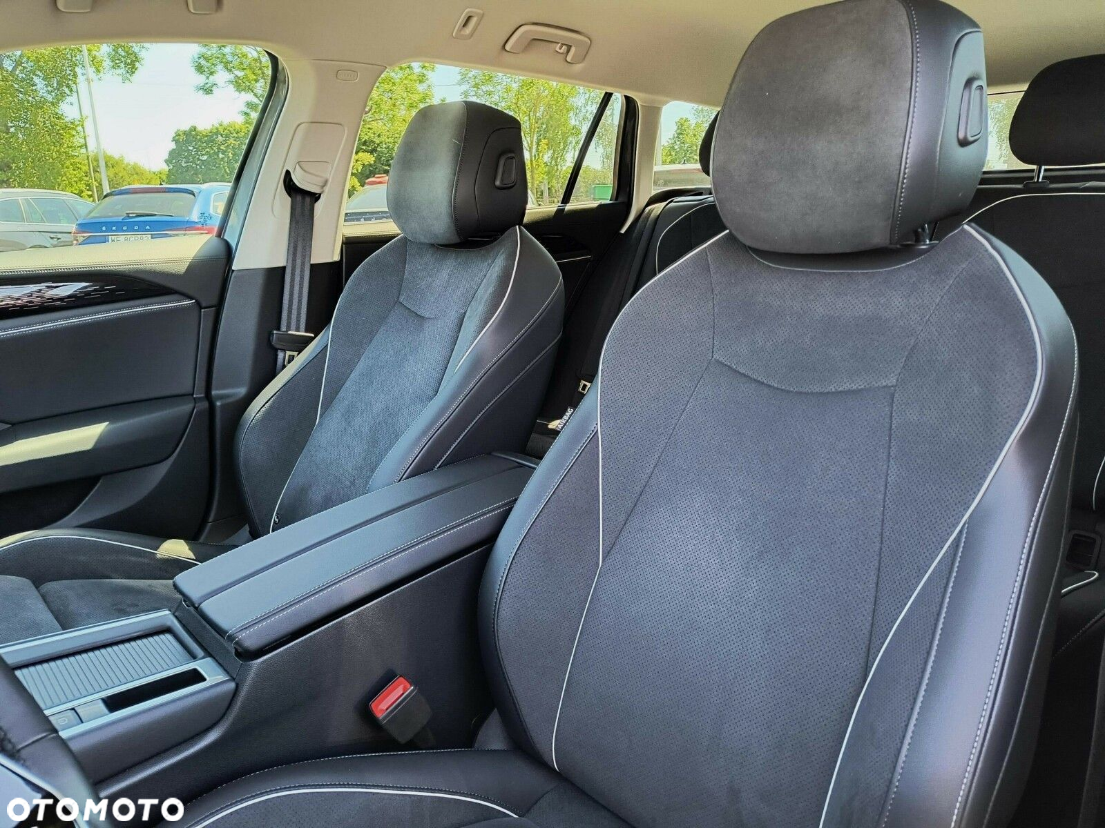 Volkswagen Passat - 10