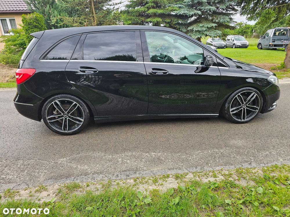 Mercedes-Benz Klasa B 200 CDI (BlueEFFICIENCY) - 32