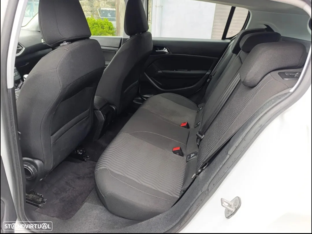 Peugeot 308 1.6 BlueHDi Active J17 - 15