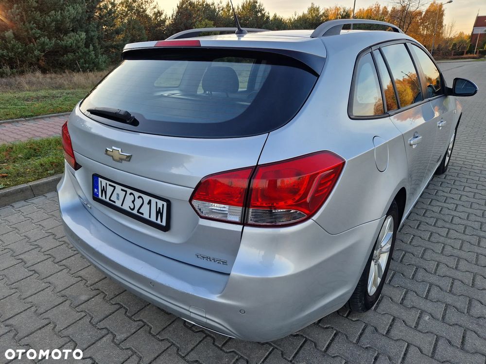 Chevrolet Cruze 1.6 LS+ - 4