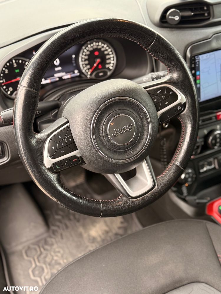 Jeep Renegade 2.0 M-Jet 4x4 AT Trailhawk - 25