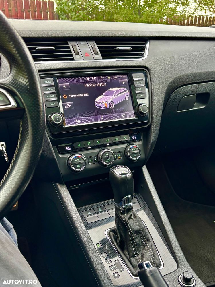 Skoda Octavia 2.0 TDI DSG RS - 8