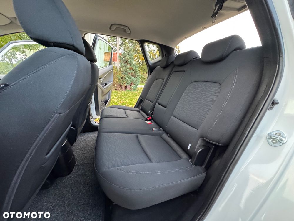 Hyundai ix20 - 23