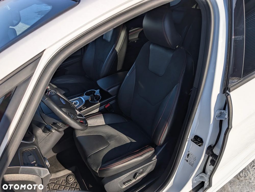 Ford S-Max 2.0 EcoBlue Twin-Turbo ST-Line - 28