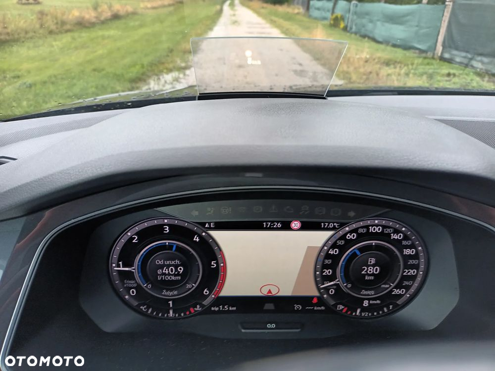Volkswagen Tiguan 2.0 TDI SCR R-Line - 16