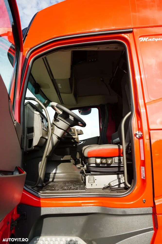 Volvo FH 460 / COMBINAȚIE TANDEM / 120 M3 / TRANSITION / I-SAVE / I-PARK COOL / PUNTE RIDICATĂ / DIRECȚIE / WIELTON / CORTINĂ ARMATĂ - 29