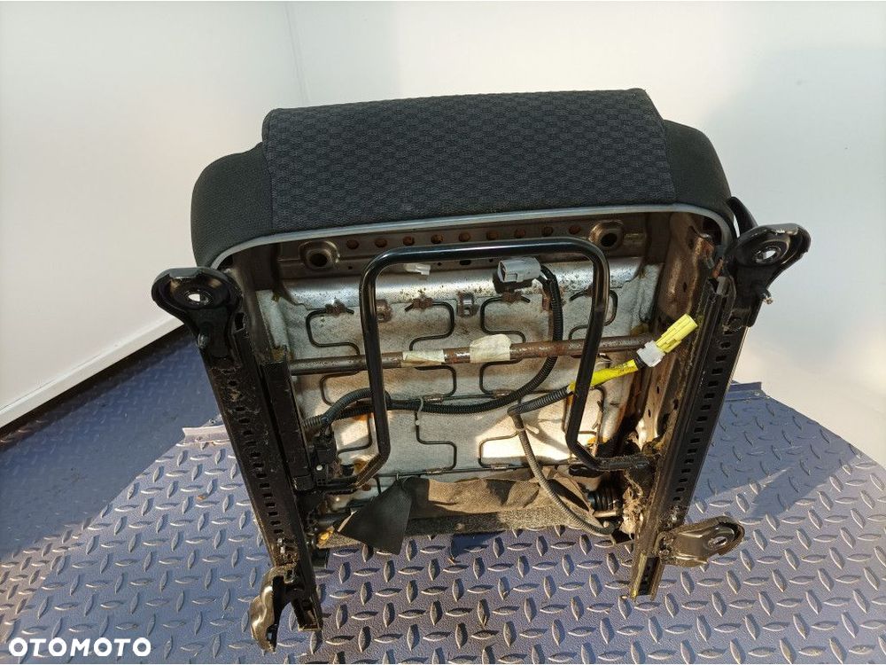 TOYOTA AVENSIS II T25 FOTEL KIEROWCY PRZÓD LEWY EU - 8