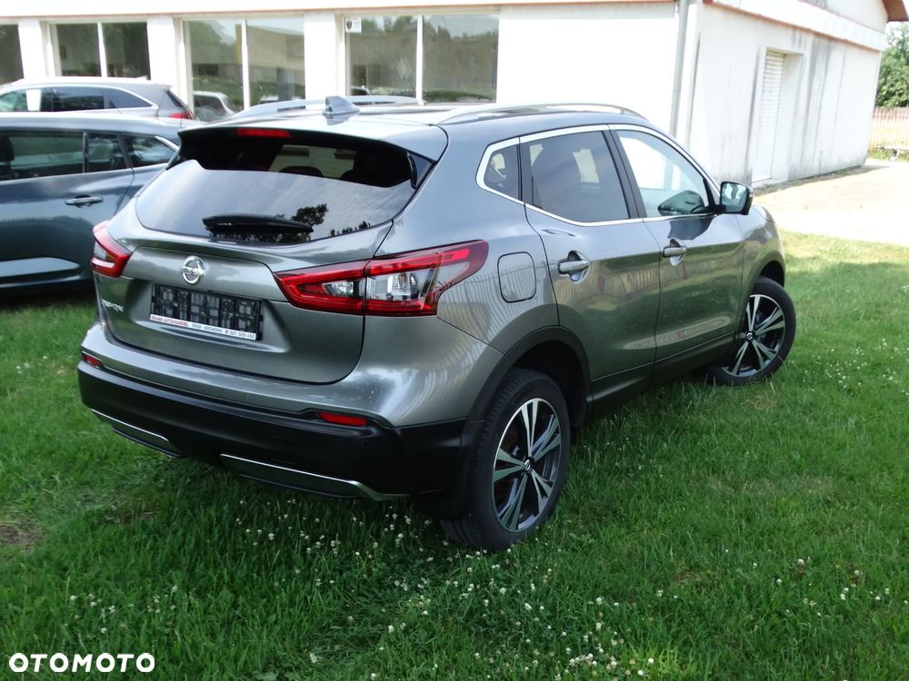 Nissan Qashqai - 2