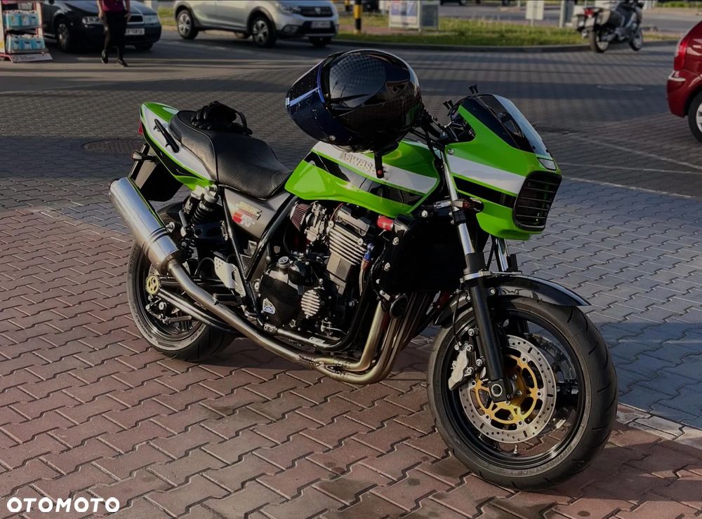 Kawasaki ZRX - 1