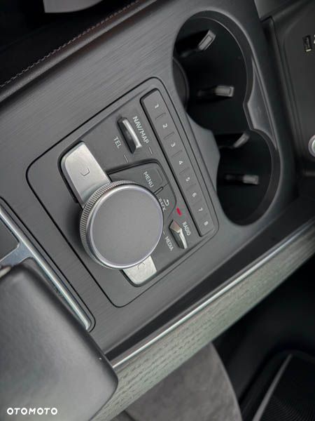 Audi A4 Avant 40 TDI S tronic S line - 38
