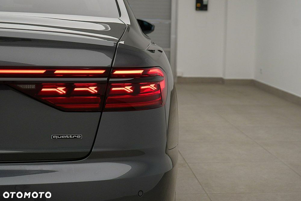 Audi A8 - 10