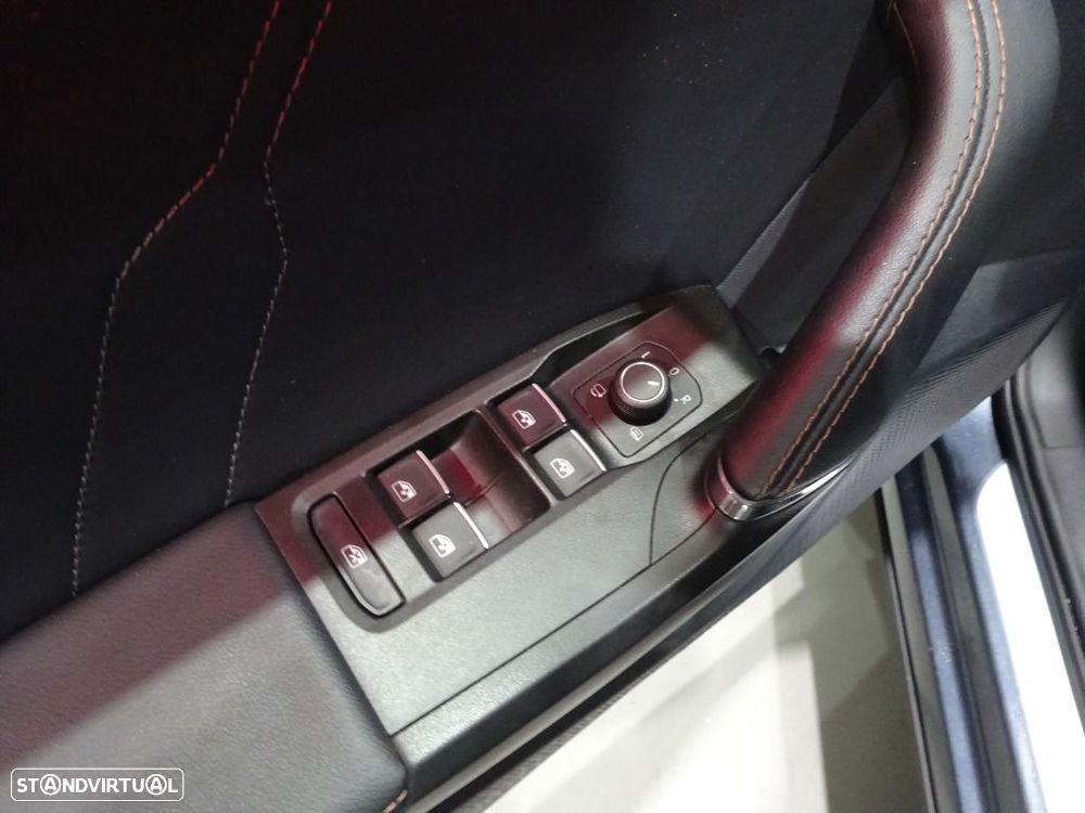 Cupra Formentor 1.4 e-Hybrid DSG VZ - 9