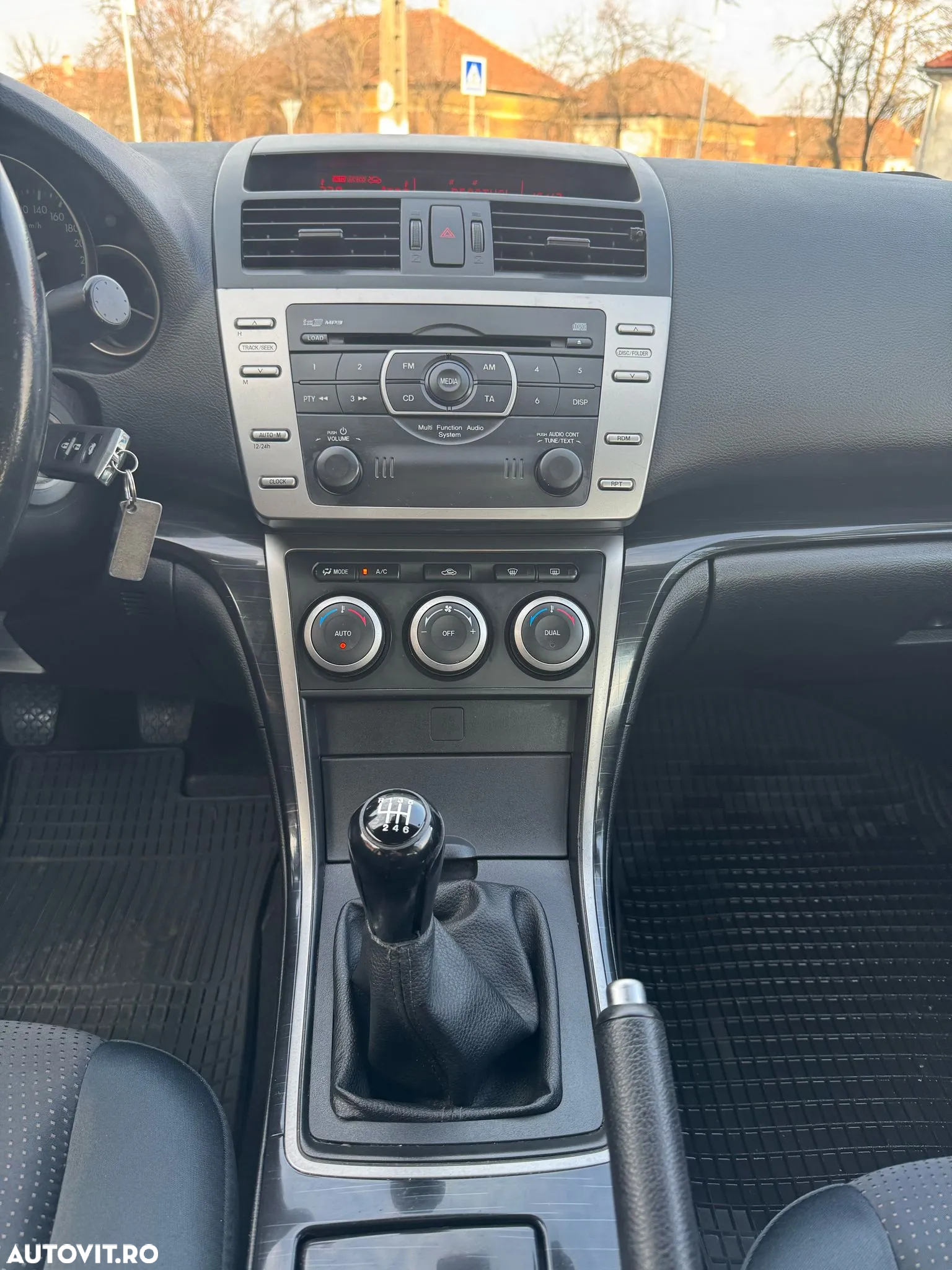 Mazda 6 Sport 2.2 CD DPF Comfort - 9