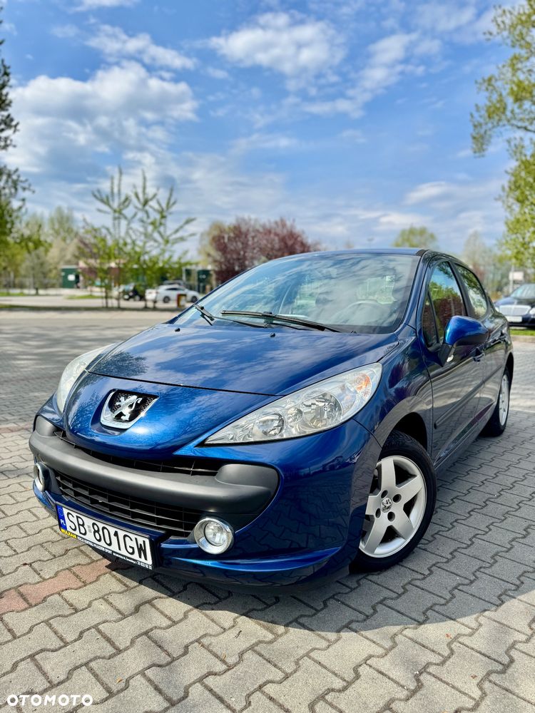 Peugeot 207 75 Filou - 1