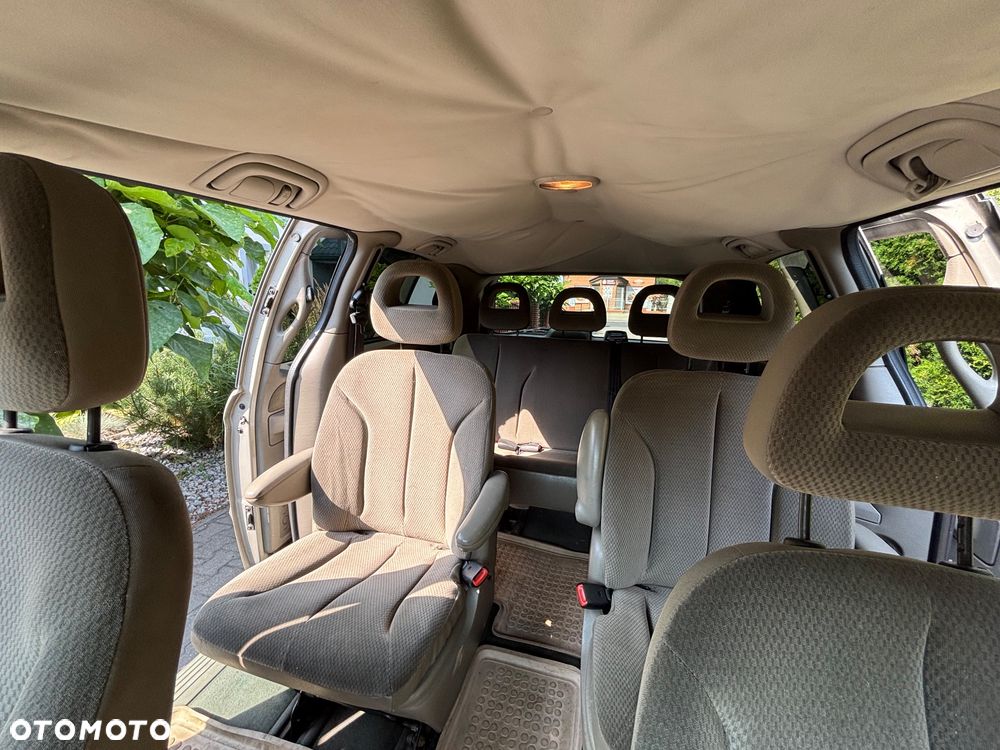 Chrysler Grand Voyager - 15