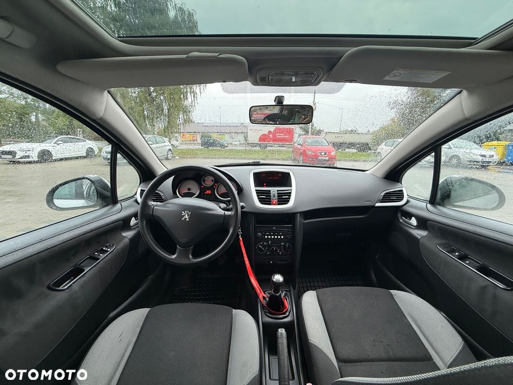 Peugeot 207 1.4 16V Presence - 7