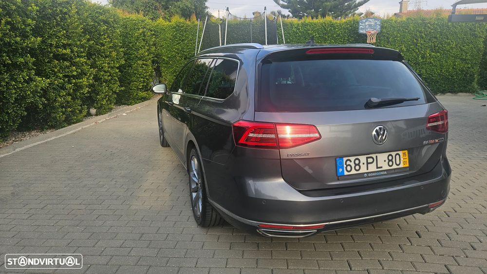 VW Passat Variant 2.0 TDi Highline DSG 4Motion - 4