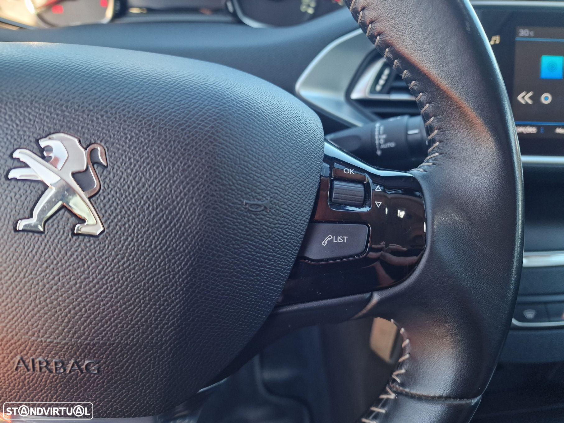 Peugeot 308 1.5 BlueHDi Style - 21