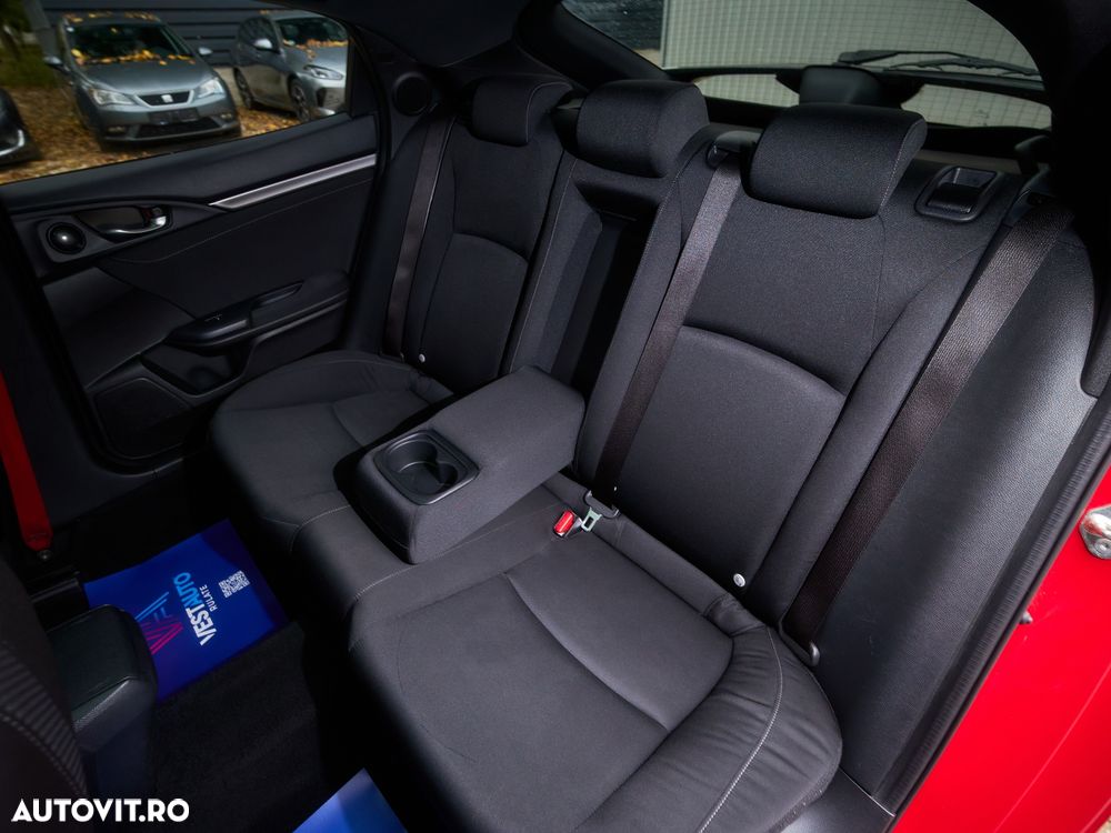 HONDA Civic 2020 — imagine 25