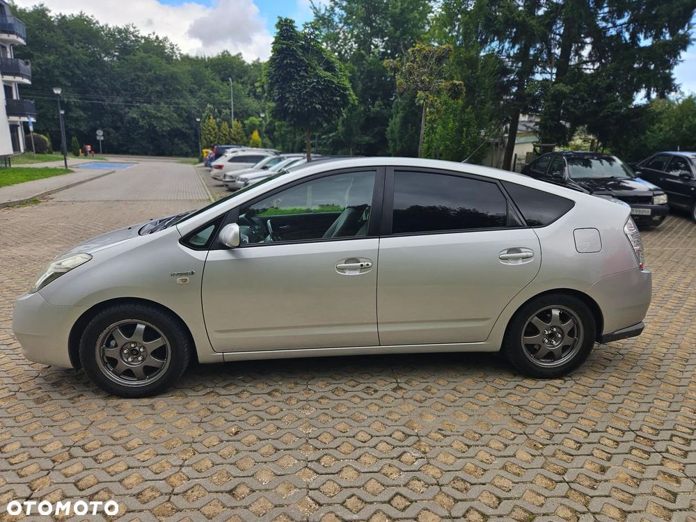 Toyota Prius 1.5 VVT-i Prestige - 5