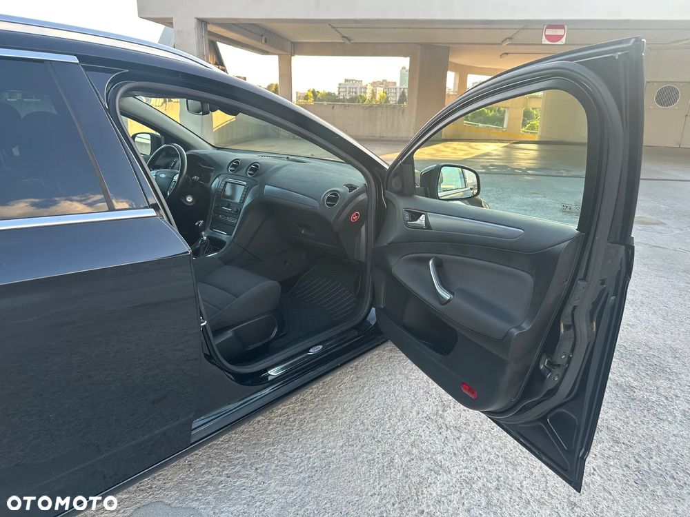 Ford Mondeo 2.0 TDCi Titanium - 13