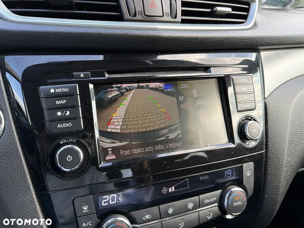Nissan Qashqai 1.3 DIG-T N-Connecta - 17