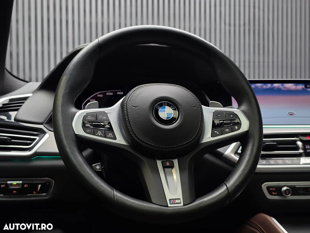 BMW X6 M M50i - 14
