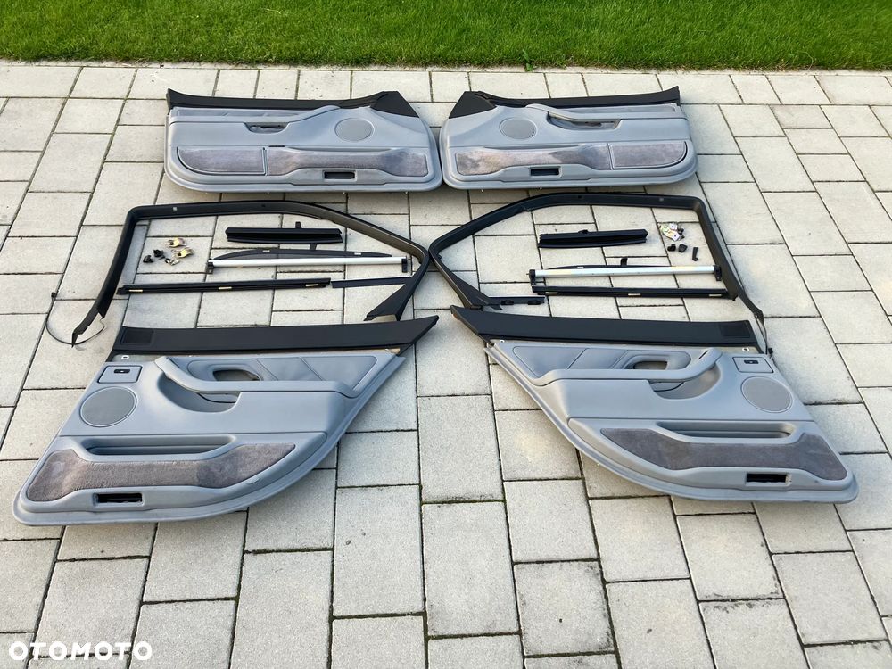 BOCZKI DRZWI BMW E38 PRZED LIFT WERSJA KRÓTKA ROLETKI ROLETY TRÓJKĄTY ZESTAW RARYTAS - 1