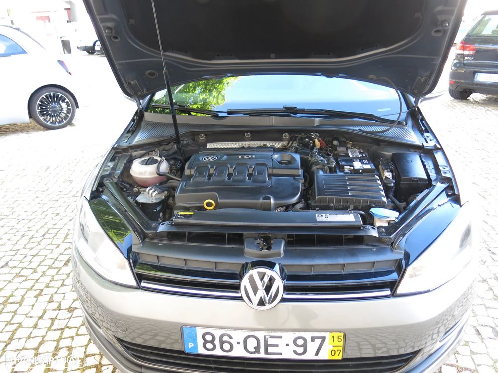 VW Golf 1.6 TDI Confortline - 18