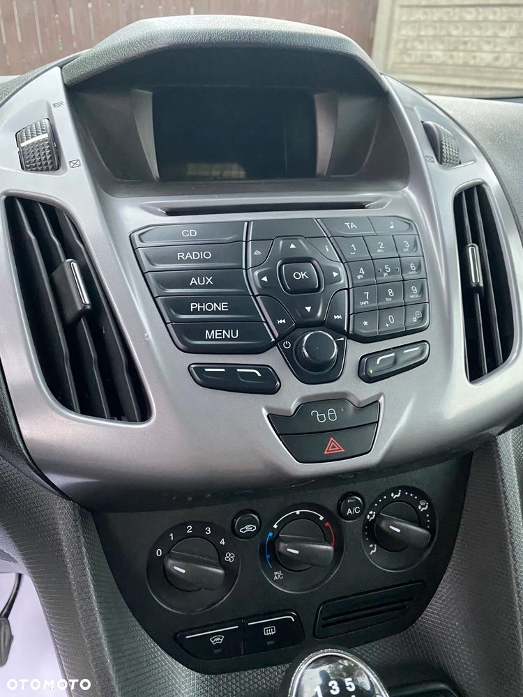 Ford Transit Connect - 14