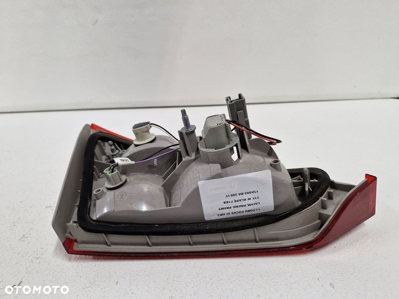 ford focus iii mk3 kombi lift lampa prawy tył prawa tylna w klapę f1eb-13a602-ba - 4
