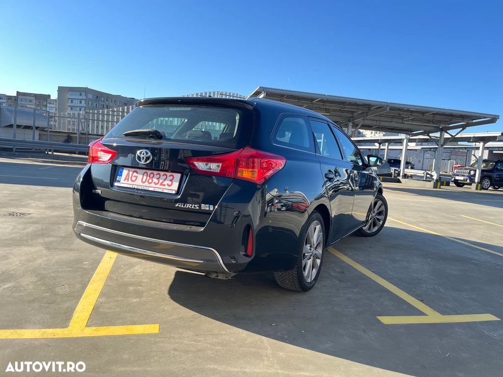 Toyota Auris 1.8 L VVT-i Sol+ - 6