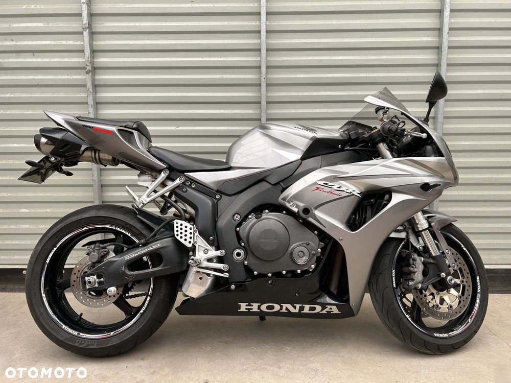 Honda CBR - 12