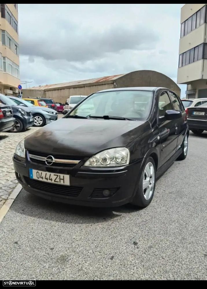 Opel Corsa 1.2 16V Confort - 1