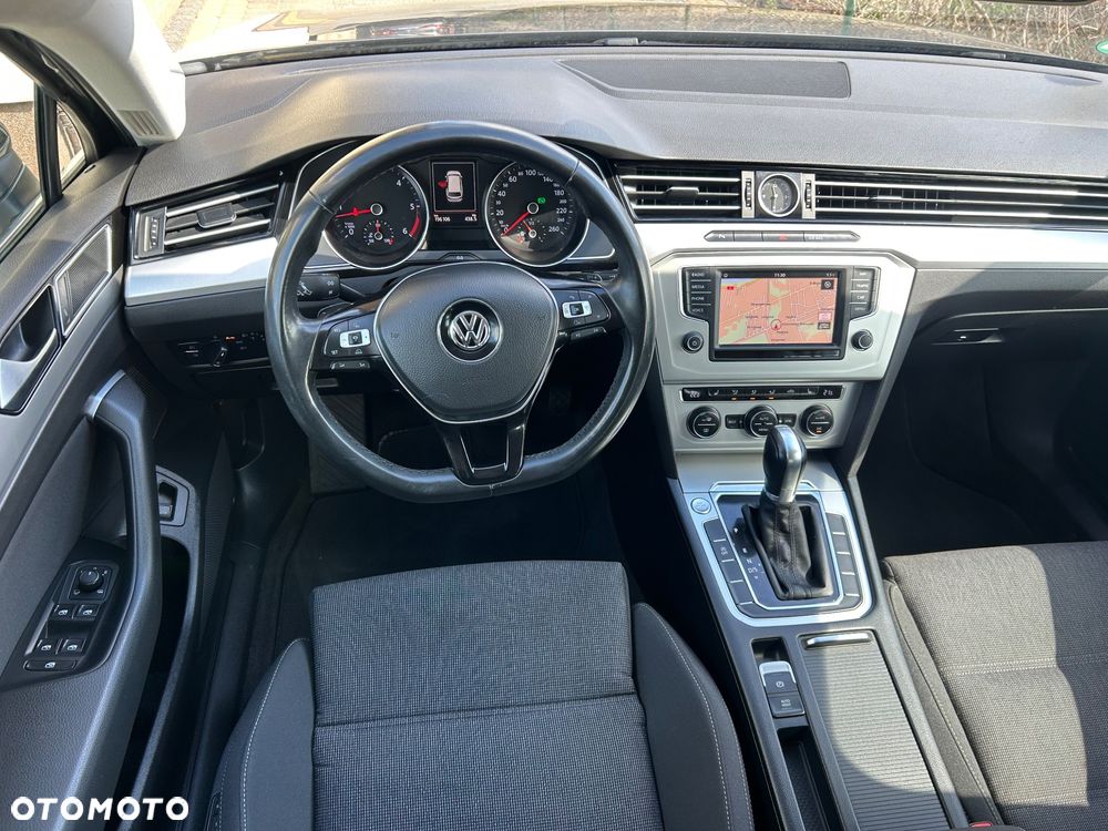 Volkswagen Passat Variant 2.0 TDI SCR DSG Comfortline - 27