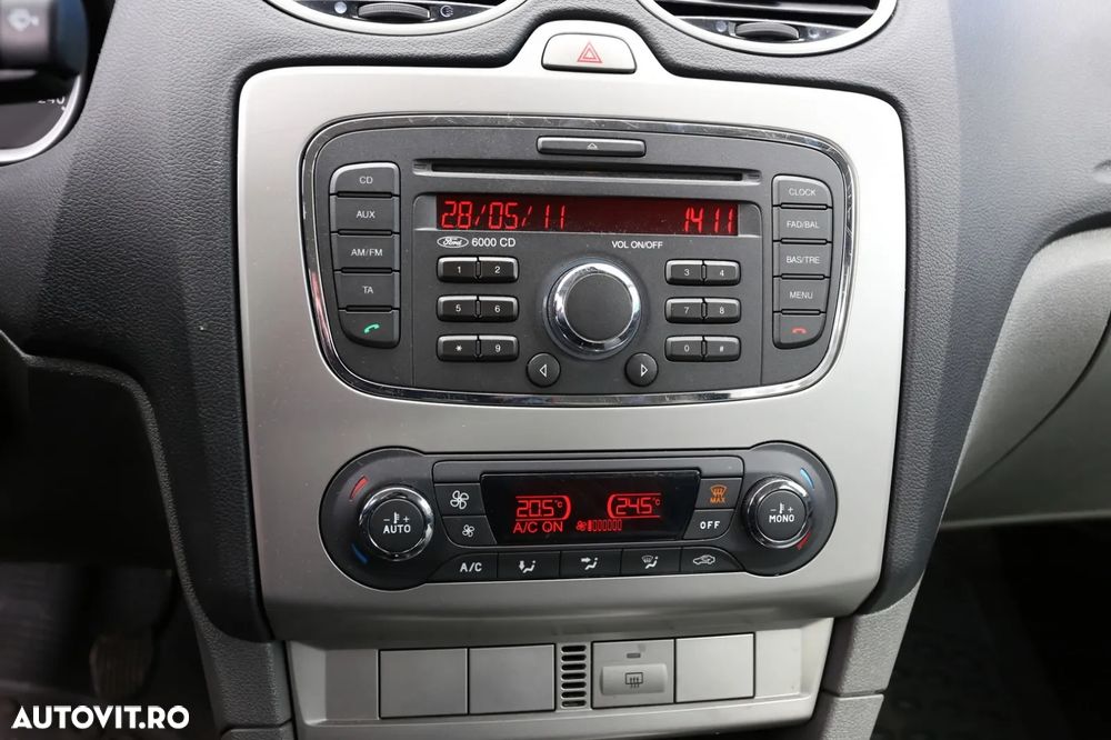 Ford Focus 1.6 TDCI Ambiente - 15