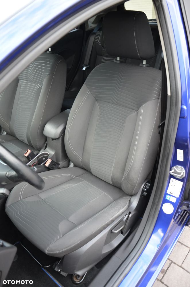 Ford Fiesta 1.0 EcoBoost STart-Stop Titanium - 11